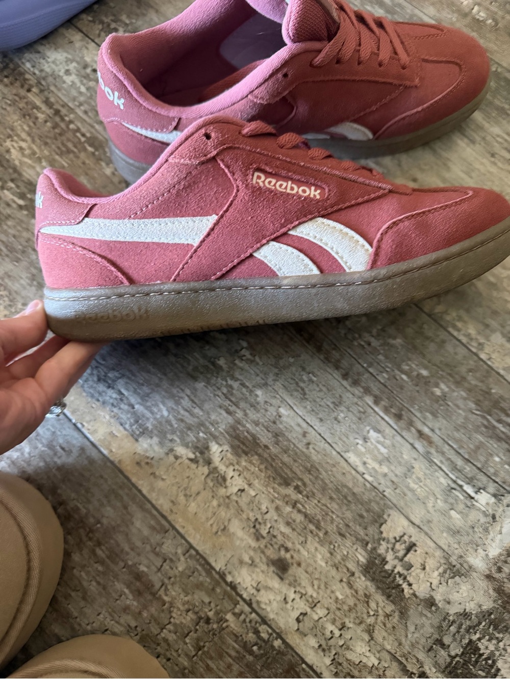 Reebok Low-Top Sneakers in Dusty Pink - Picture 2 of 2